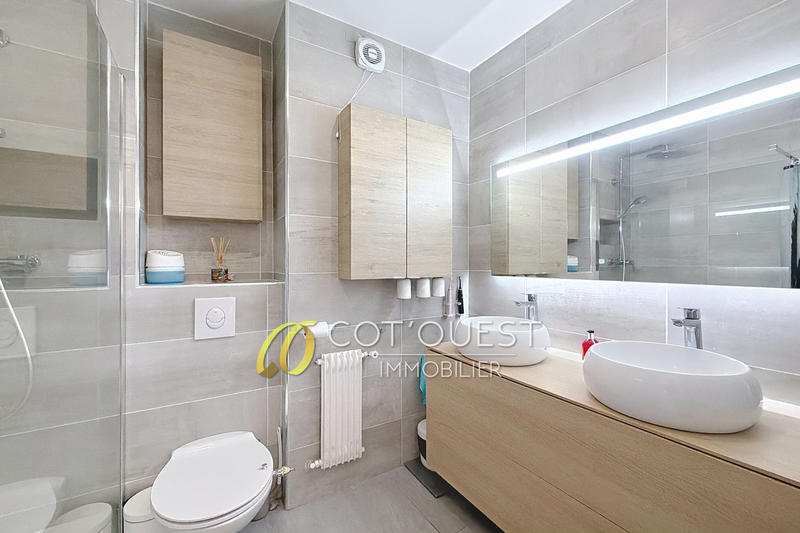 Appartement - 104 m² - 4 pièces