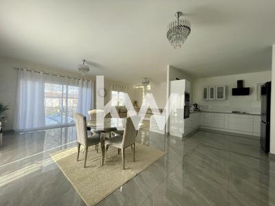 Maison - 121 m² - 4 pièces