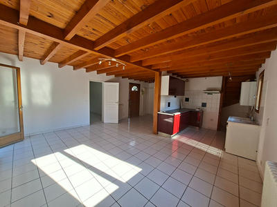 Maison - 99 m² - 4 pièces