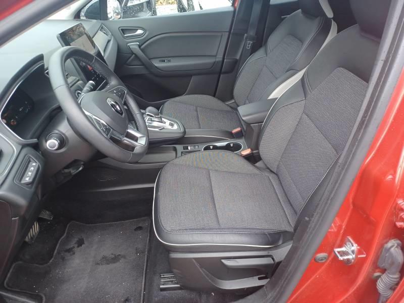 Renault Captur E-Tech Plug-in 160 Intens