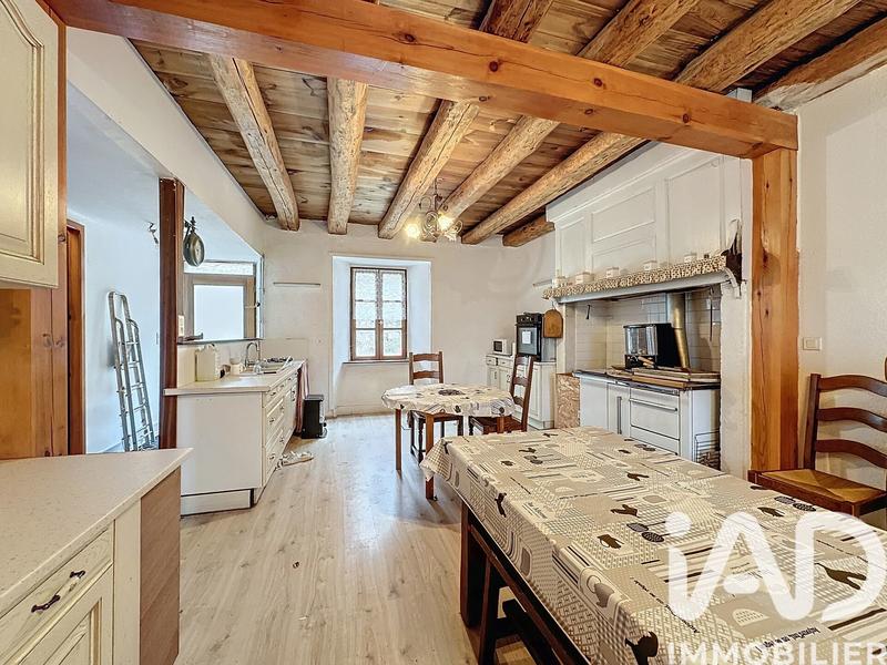 Maison - 142 m² - 7 pièces