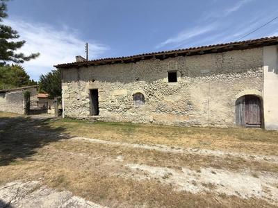 Maison - 180 m² - 7 pièces