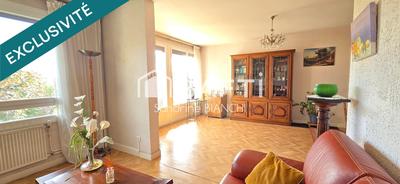 Appartement - 80 m² - 4 pièces