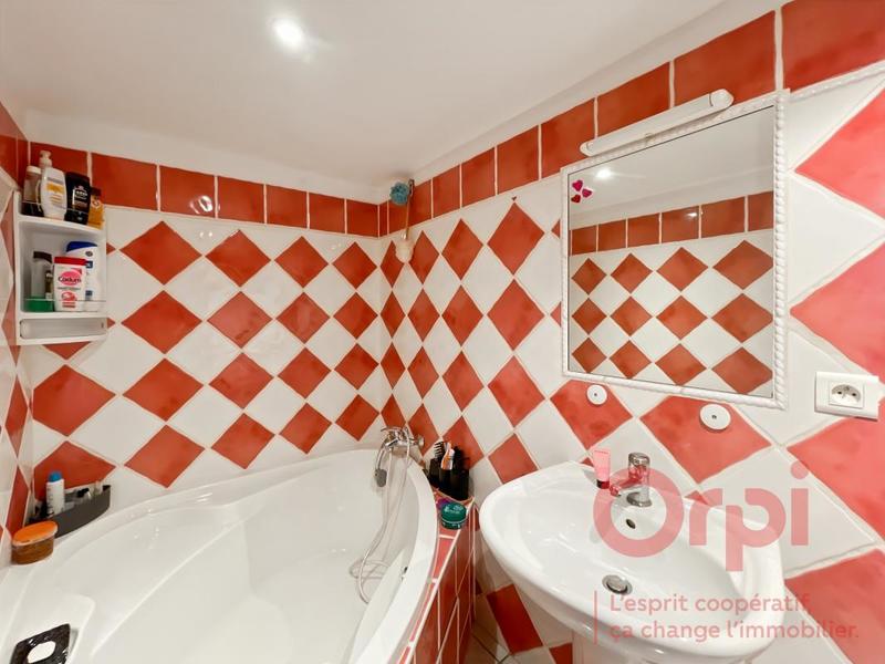 Immeuble - 482 m² - 23 pièces