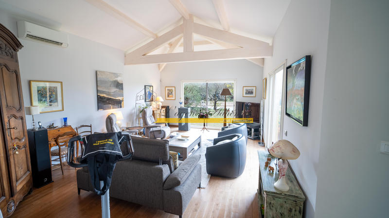 Maison - 177 m² - 5 pièces