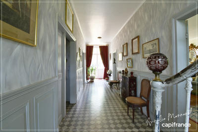 Maison bourgeoise - 220 m² - 8 pièces