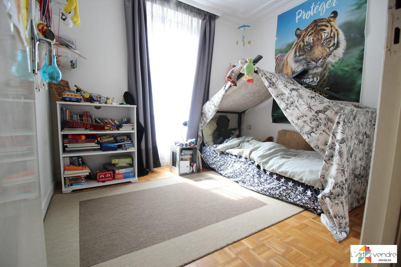 Maison - 143 m² - 7 pièces