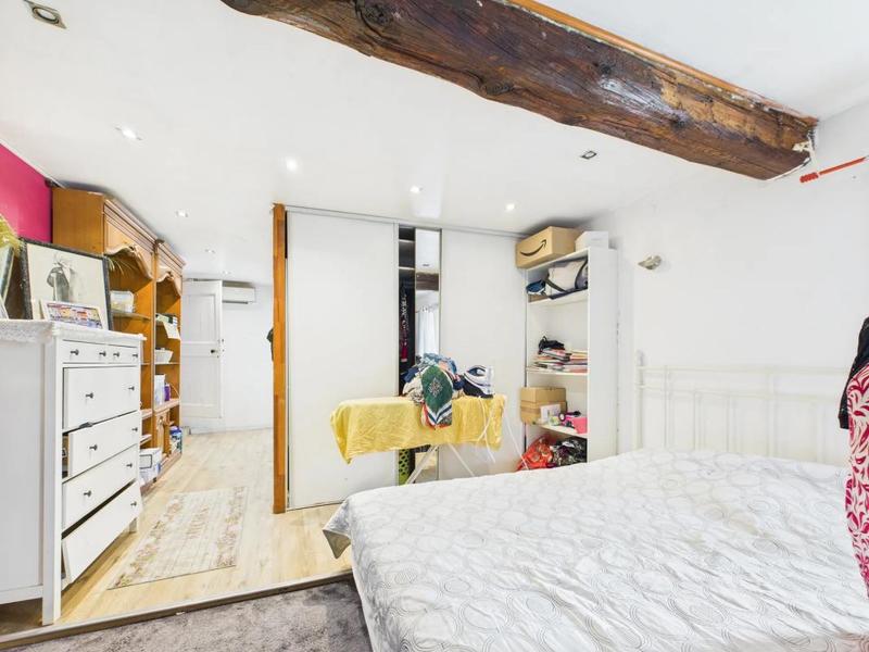 Maison - 200 m² - 9 pièces