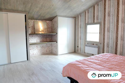 Maison - 276 m² - 8 pièces