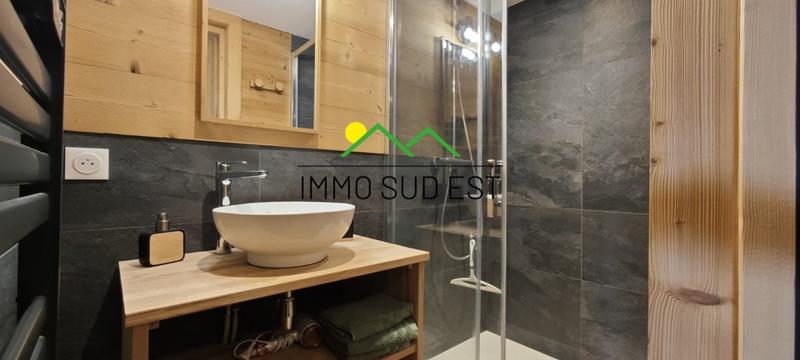 Châlet - 228 m² - 9 pièces