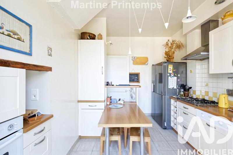 Maison - 198 m² - 7 pièces