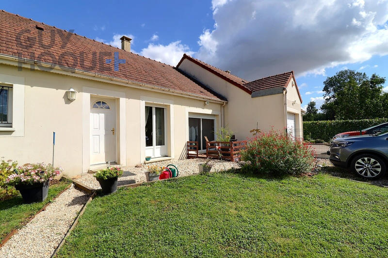 Maison - 89 m² - 6 pièces