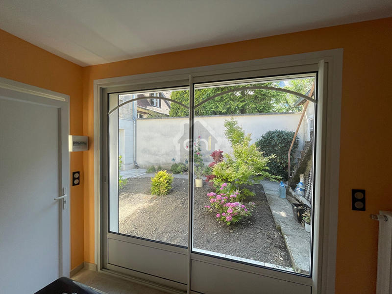 Maison - 178 m² - 8 pièces