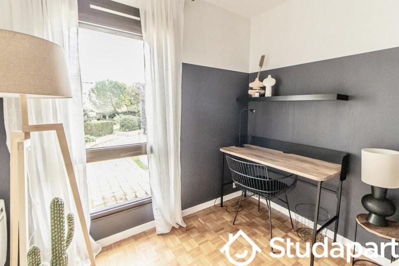 Chambre - 15 m² - 1 pièce