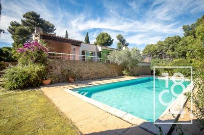 Maison - 197 m² - 5 pièces