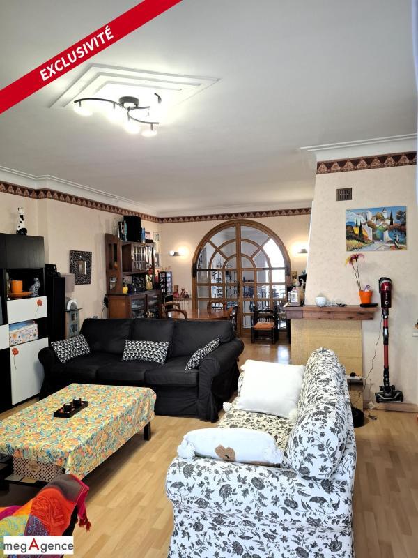 Maison - 220 m² - 7 pièces