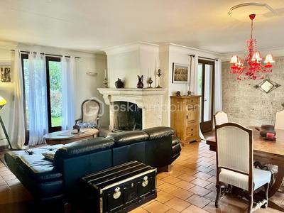 Villa - 180 m² - 8 pièces