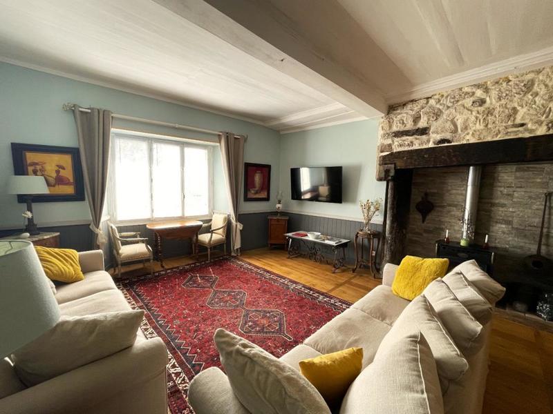 Maison - 204 m² - 5 pièces