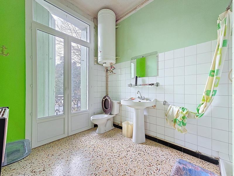 Maison de maîtres - 246 m² - 9 pièces