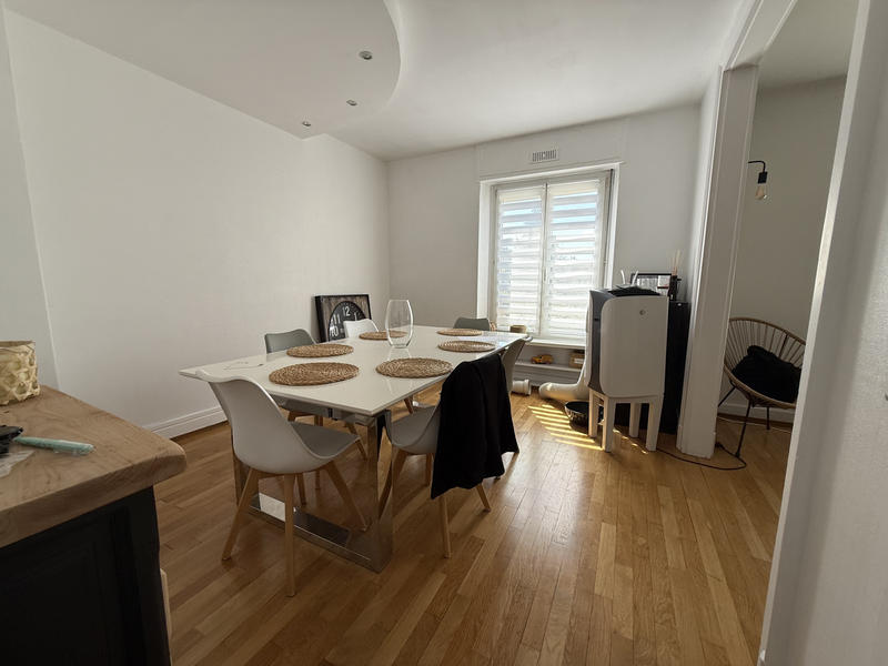 Appartement - 90 m² - 3 pièces