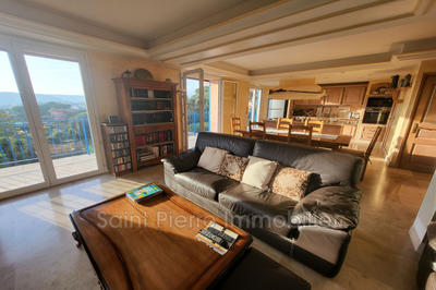 Demeure - 200 m² - 8 pièces