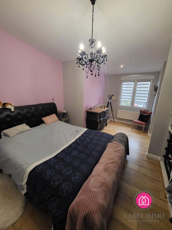 Maison - 111 m² - 5 pièces