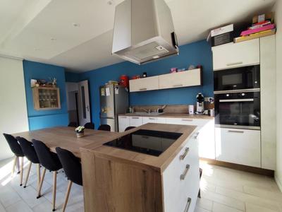 Maison - 135 m² - 6 pièces