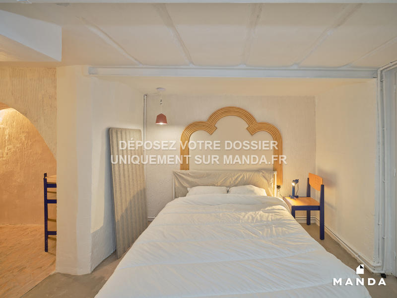 Chambre - 14 m² - 12 pièces