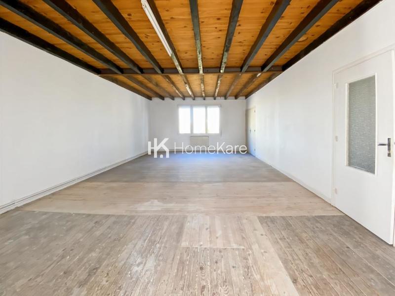 Maison en pierre - 230 m² - 6 pièces