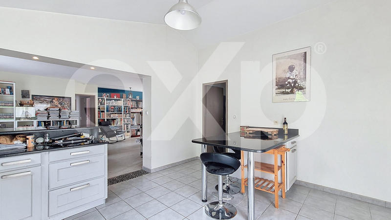 Maison traditionnelle - 97 m² - 5 pièces