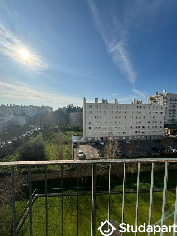 Chambre - 11 m² - 1 pièce