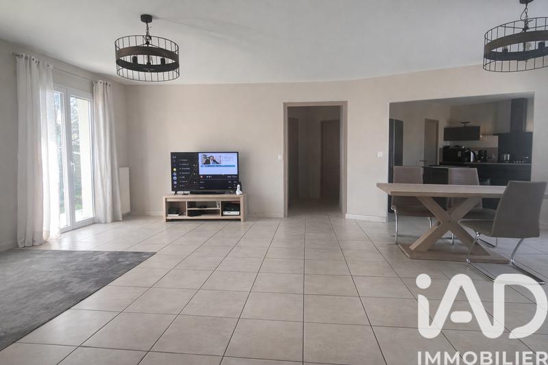 Maison - 140 m² - 5 pièces