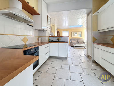 Maison - 85 m² - 5 pièces