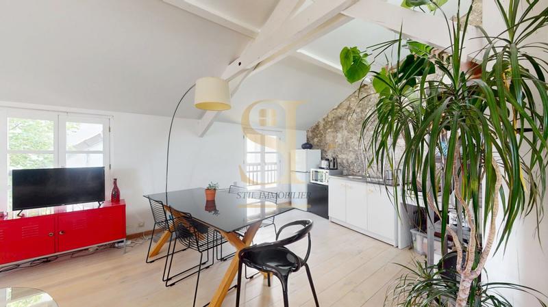 Appartement - 64 m² - 3 pièces