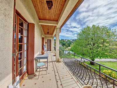 Maison - 105 m² - 4 pièces