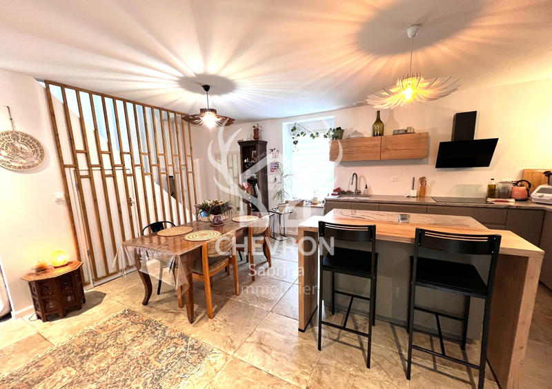 Maison - 87 m² - 4 pièces