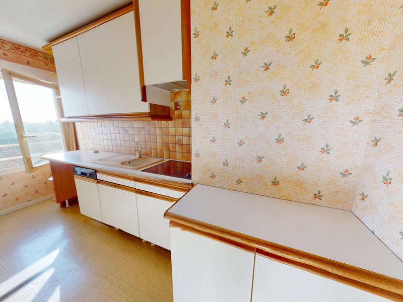 Appartement - 96 m² - 5 pièces