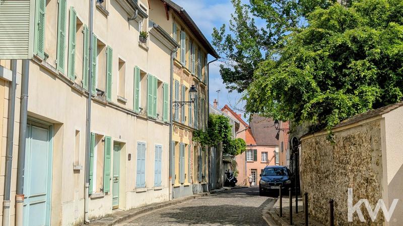 Maison - 205 m² - 8 pièces