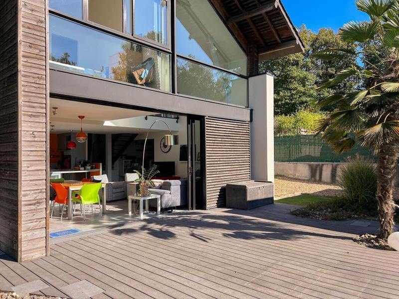 Villa - 183 m² - 7 pièces