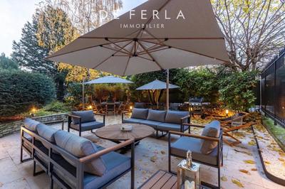 Appartement - 273 m² - 6 pièces