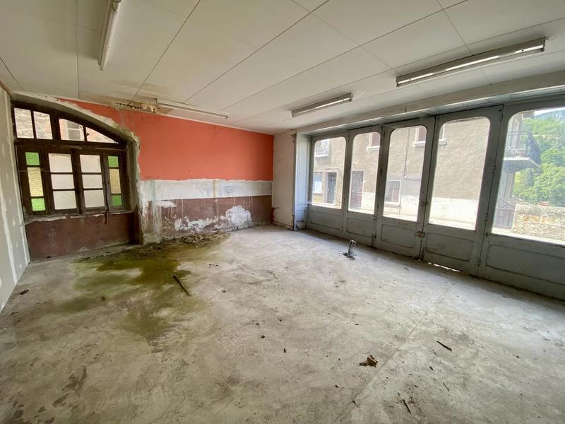 Maison - 200 m² - 6 pièces