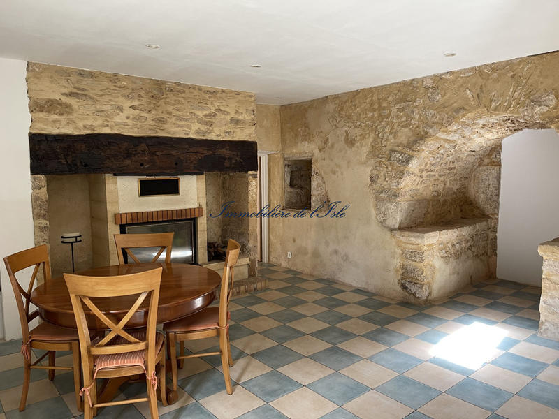 Maison - 235 m² - 8 pièces