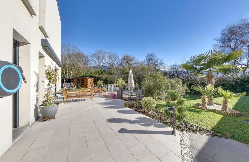 Maison - 98 m² - 4 pièces