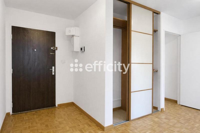 Appartement - 92 m² - 4 pièces