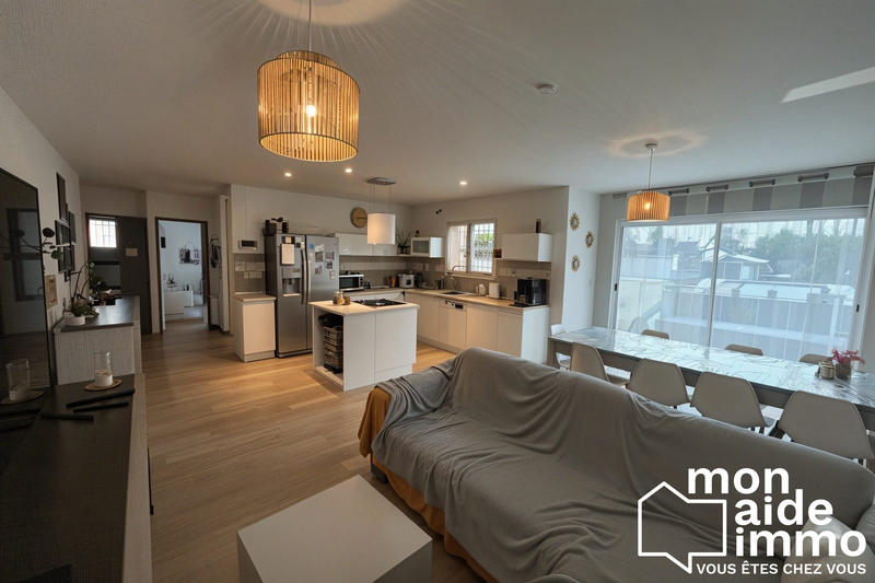 Maison - 104 m² - 5 pièces