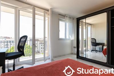 Chambre - 12 m² - 1 pièce