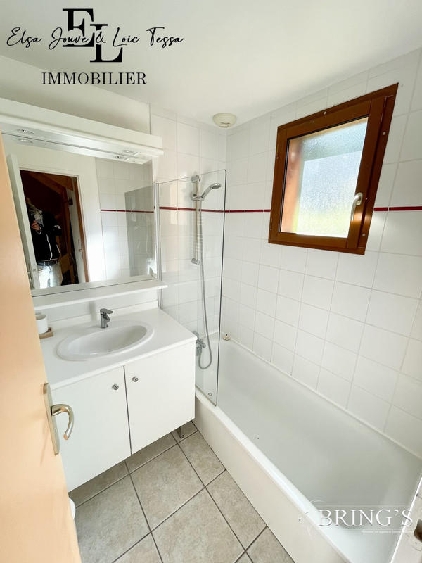Appartement - 85 m² - 6 pièces