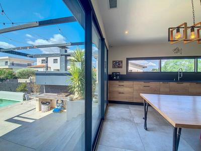 Maison - 141 m² - 6 pièces