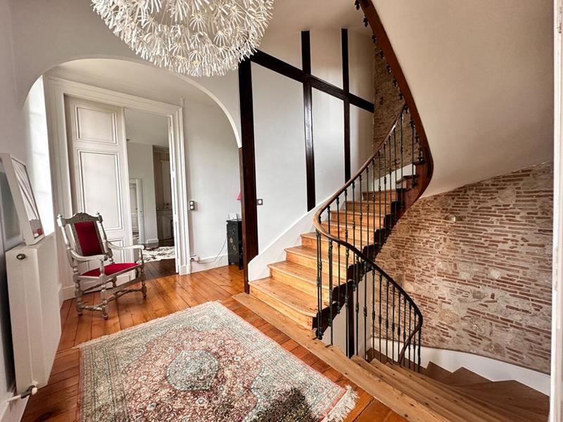 Maison - 292 m² - 8 pièces