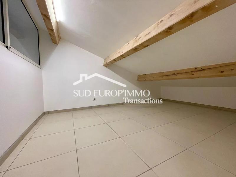 Appartement - 95 m² - 3 pièces